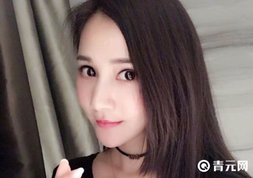伊芙蕾雅大学毕业后就从事游戏行业