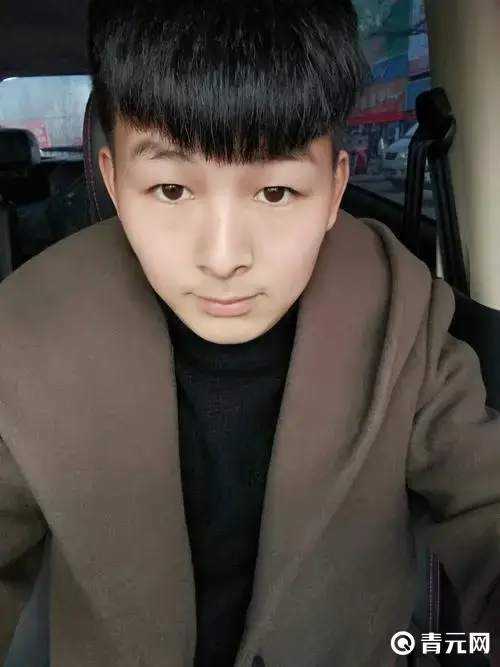 yy一灯近照