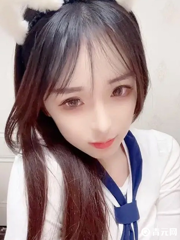 机灵鬼呆萌,快手绝地求生主播,技术流刚强女王,快手id:sjzqxiaoyue