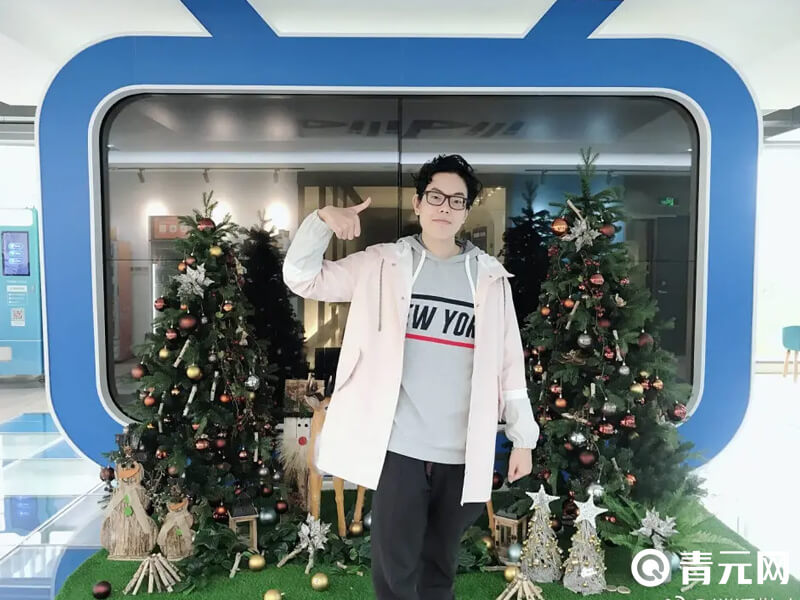 逍遥散人生活照