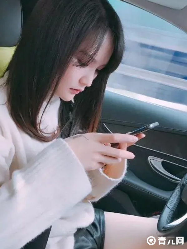 lol仙凡女朋友照片