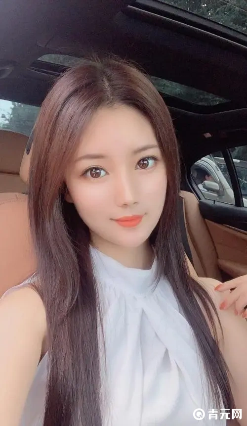 李艺菲生活照