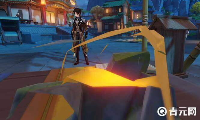 黄色空心石珀