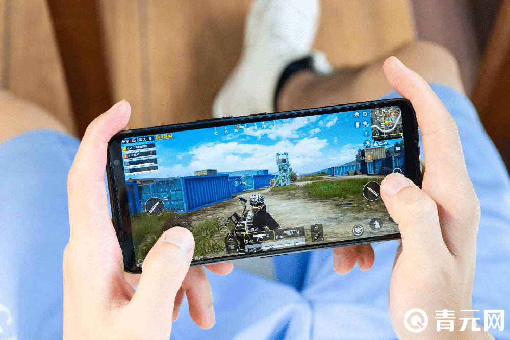 OPPOReno7能玩和平精英卡