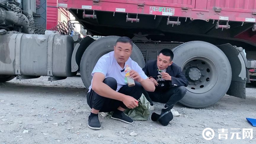快手搞笑主播小莫哥