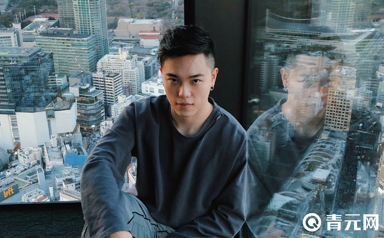 东君小宇人物照片