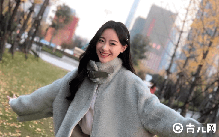 网络红人李梦恩