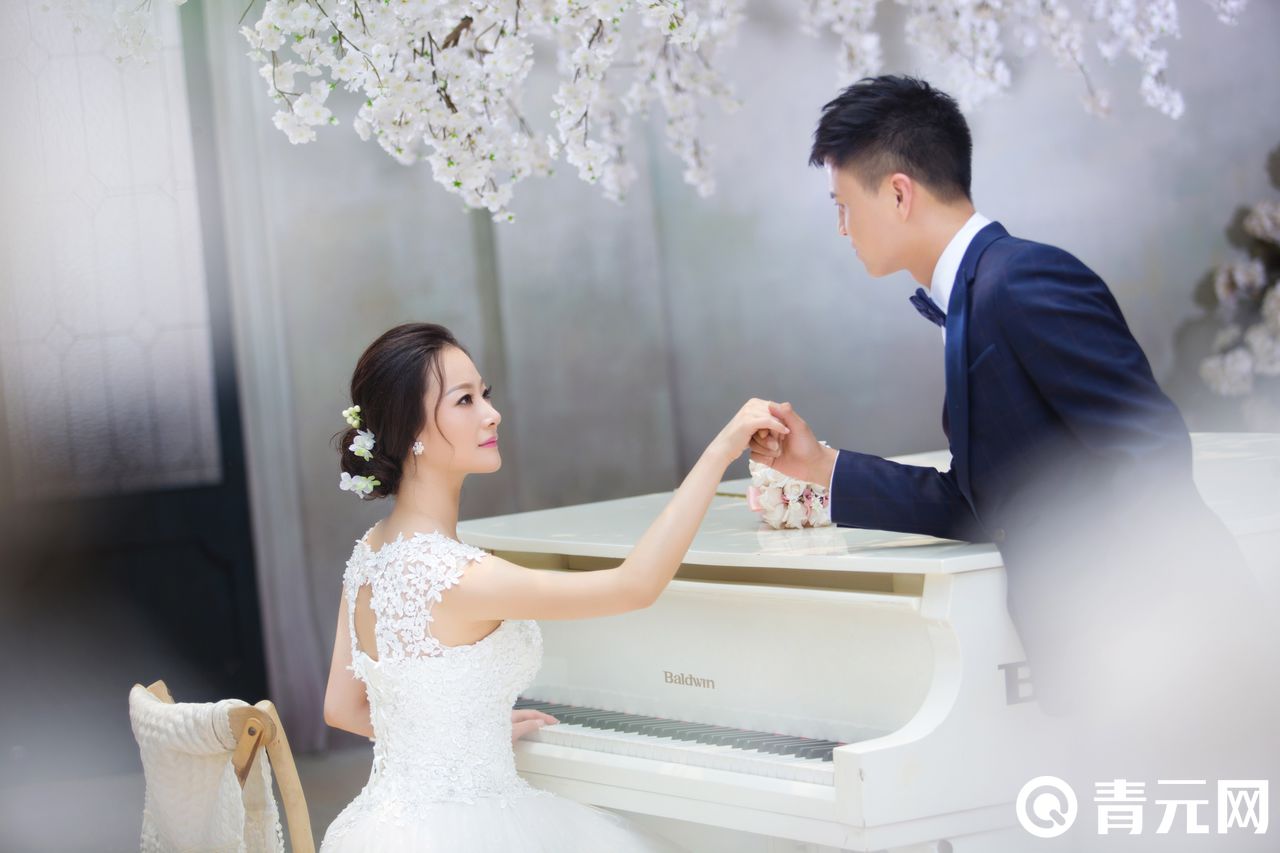 土哥云姐结婚照