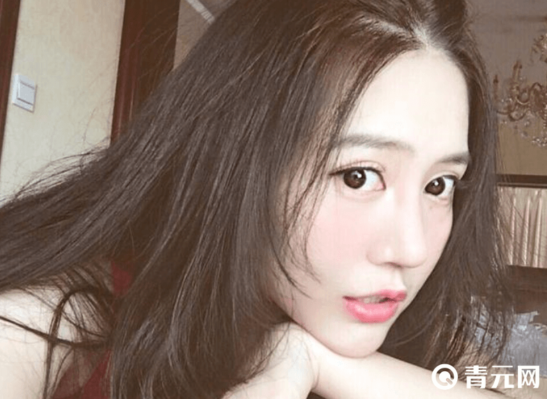 网络红人李哈哈
